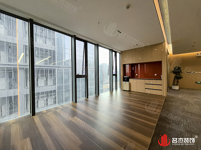 舞臺(tái)區(qū)