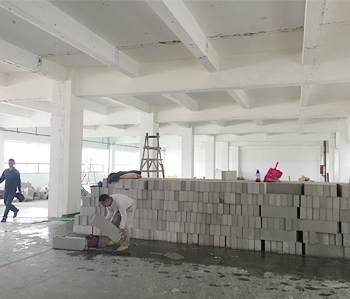 龍洞1000平方廠房裝修項目開工啦！